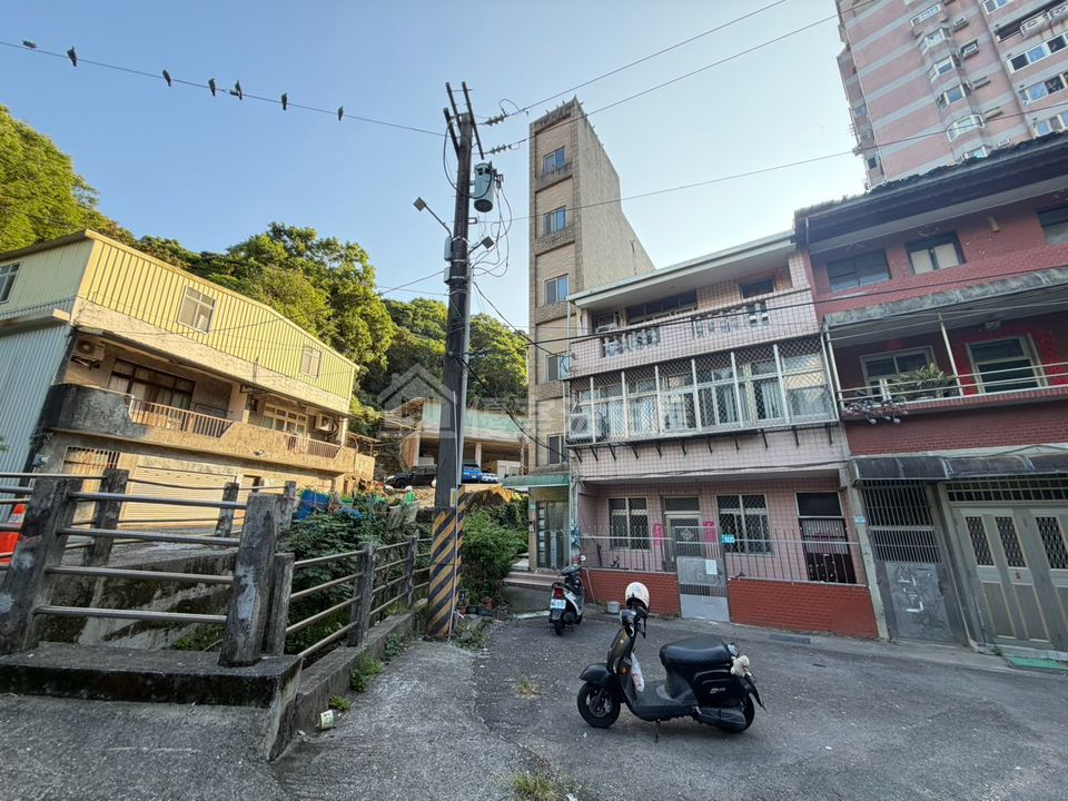 Uhomes