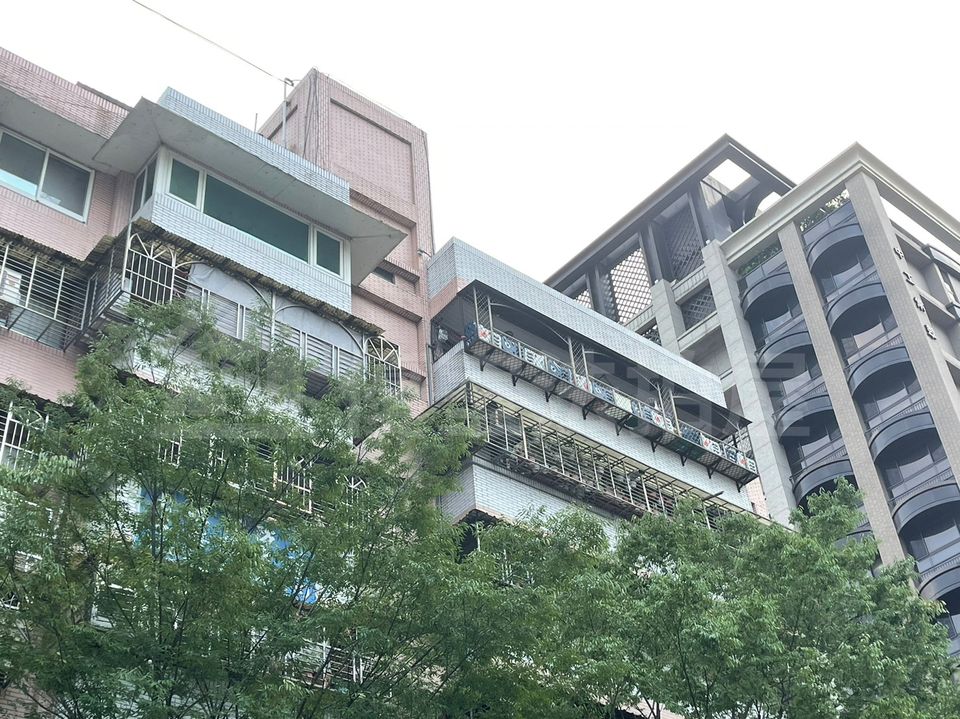 Uhomes