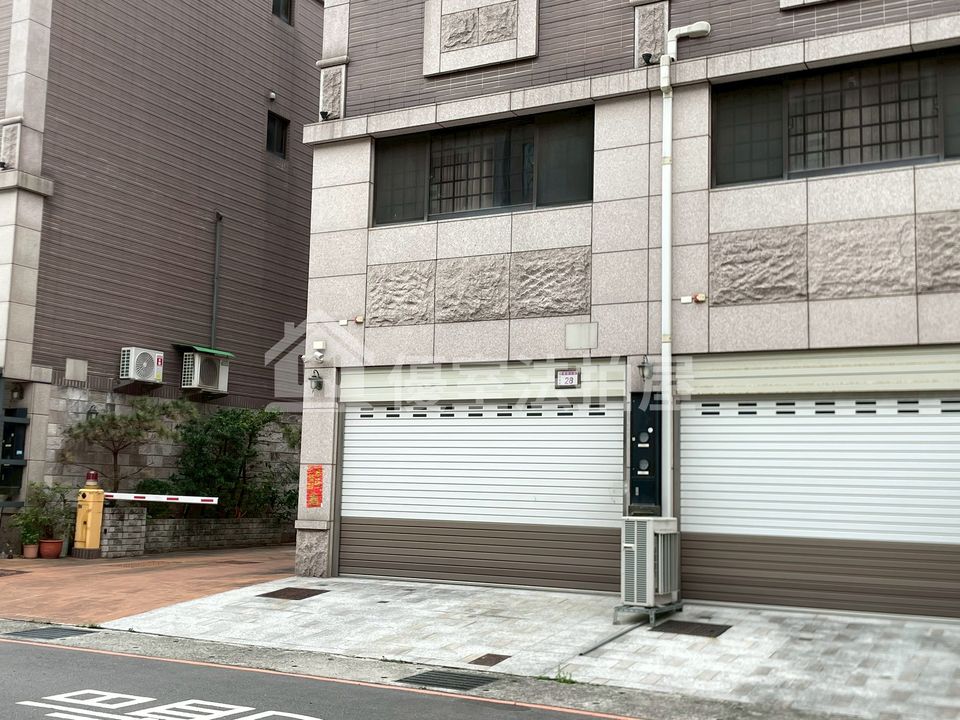 Uhomes