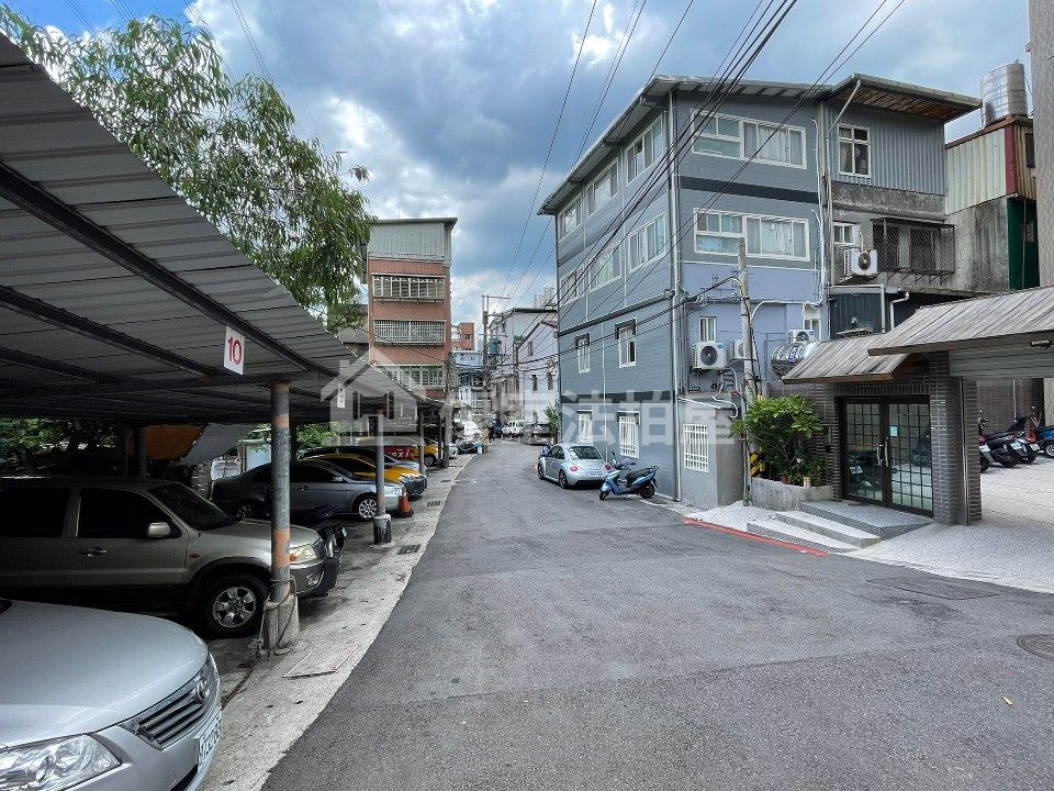 Uhomes