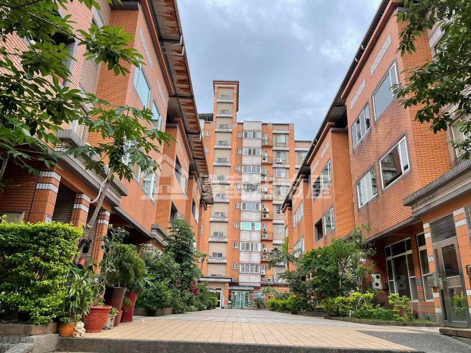 Uhomes