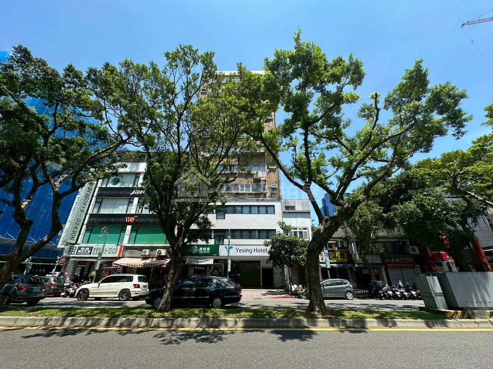 Uhomes