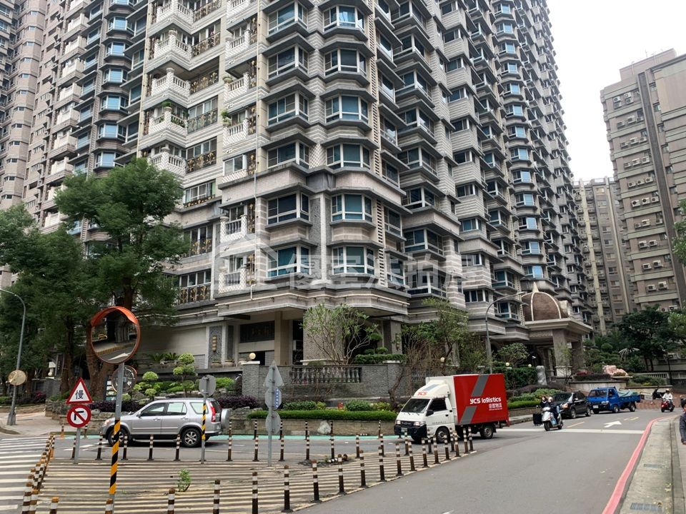 Uhomes