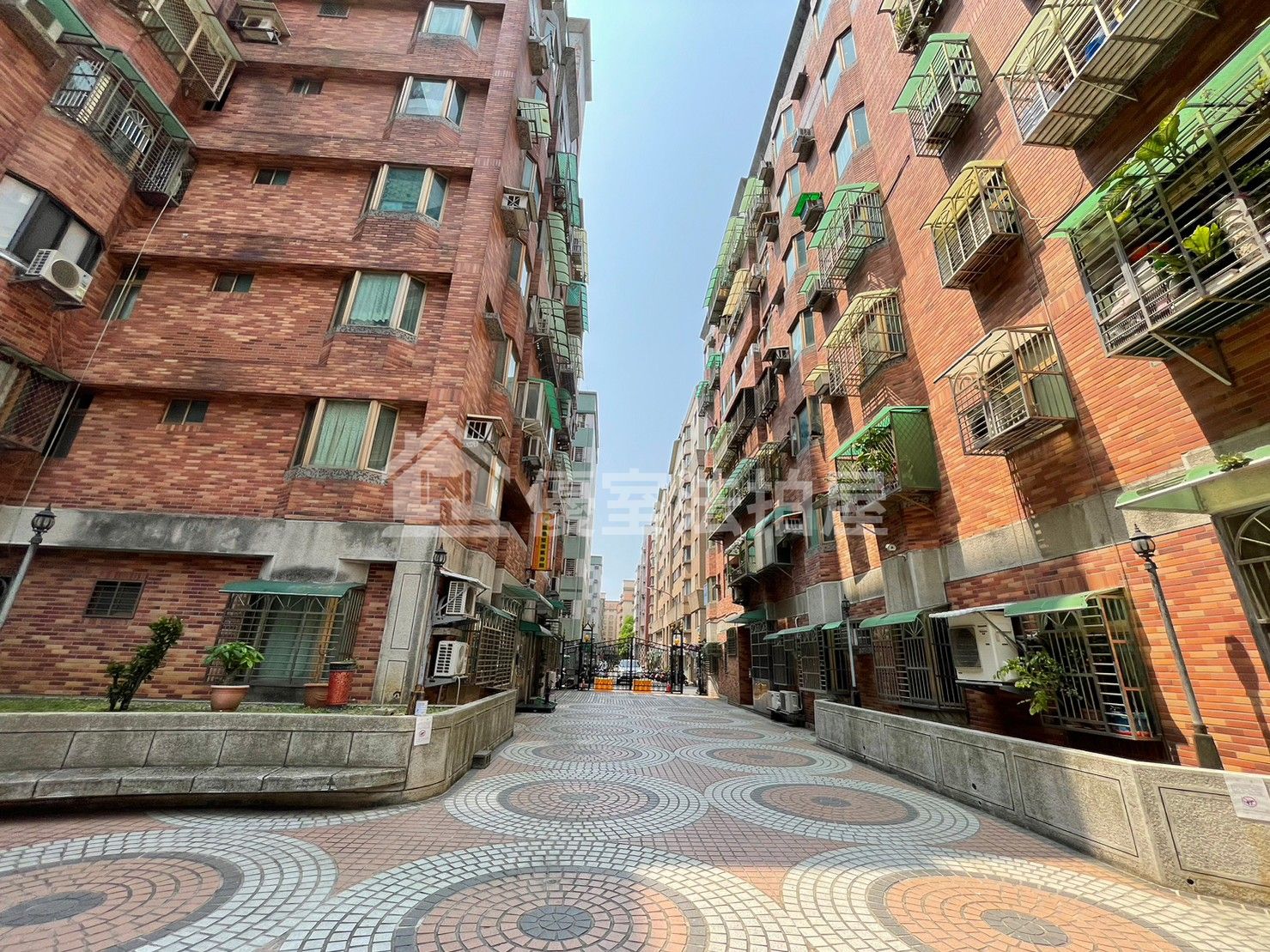 Uhomes