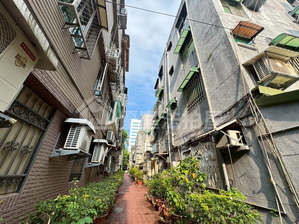 Uhomes