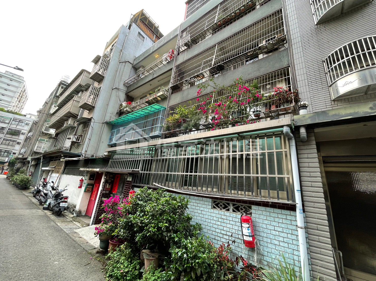 Uhomes