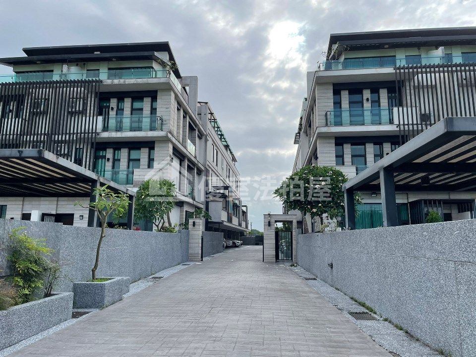 Uhomes