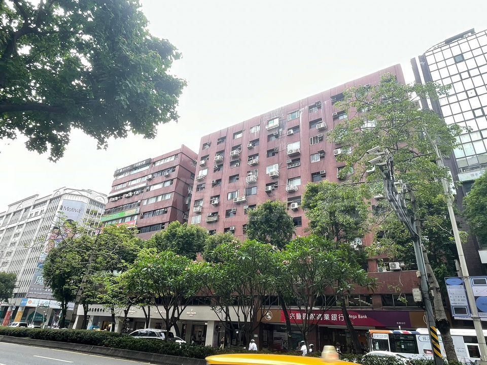 Uhomes