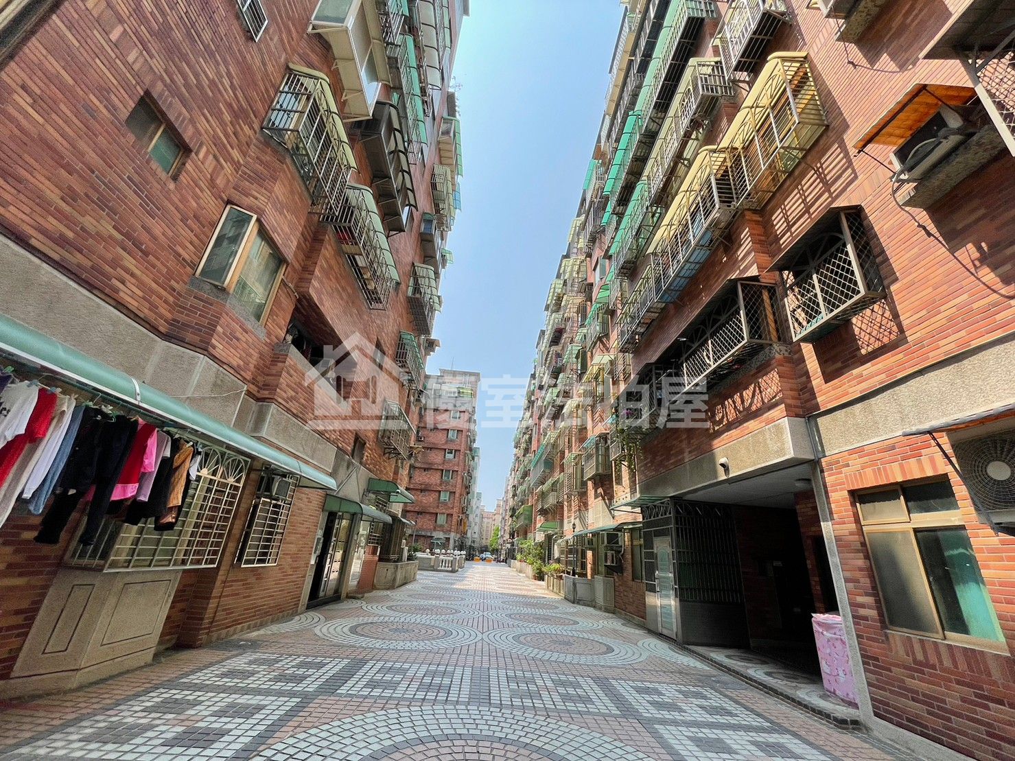 Uhomes