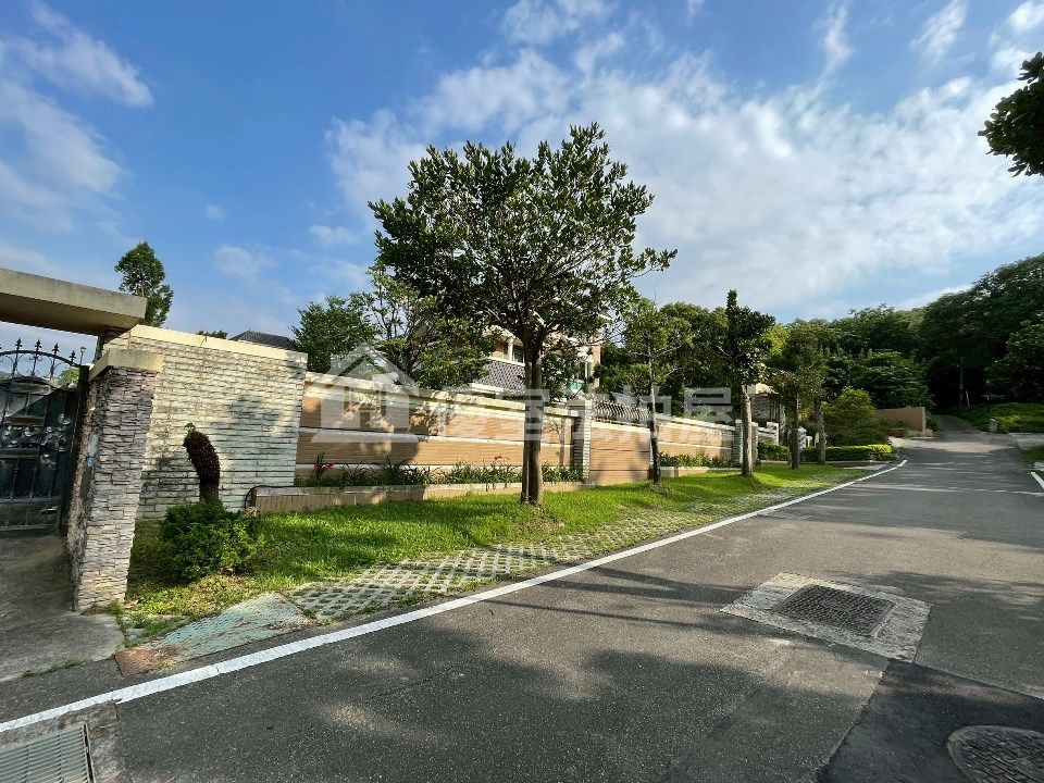 Uhomes