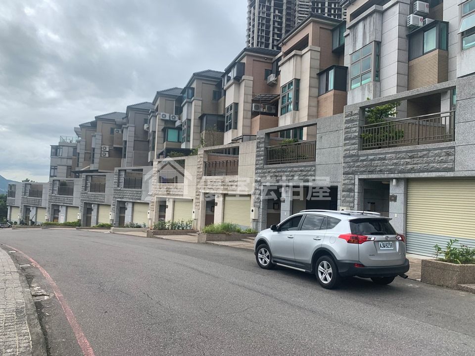 Uhomes