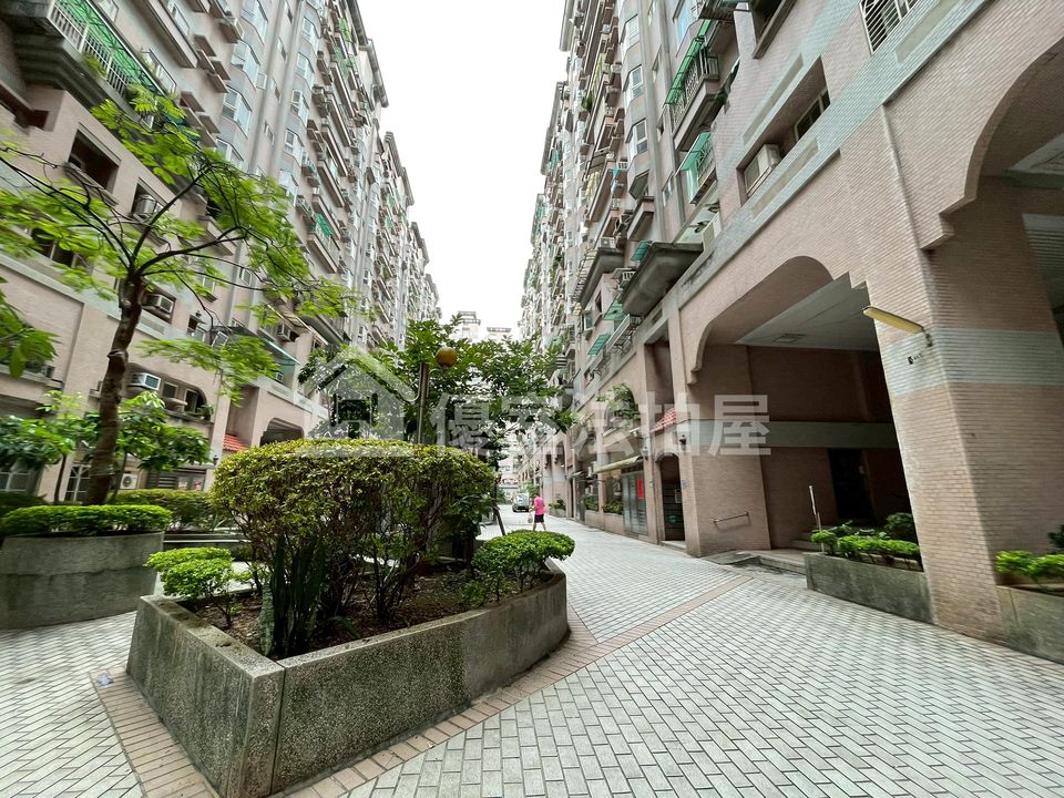 Uhomes