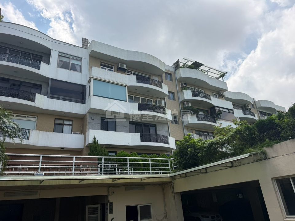 Uhomes