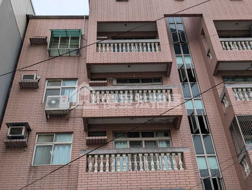 Uhomes