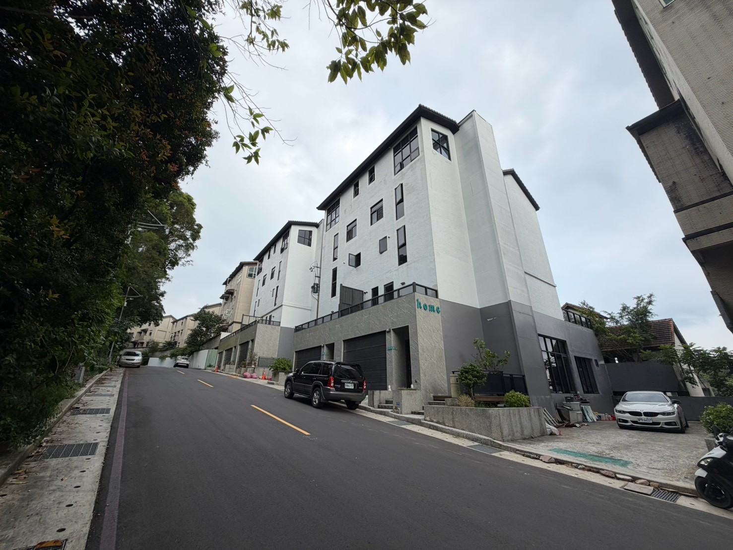 Uhomes