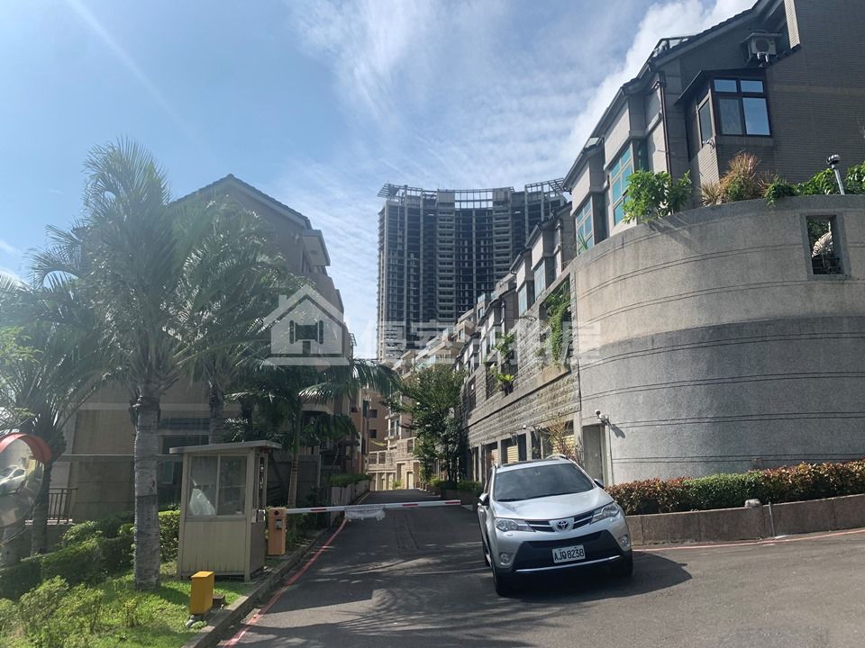 Uhomes