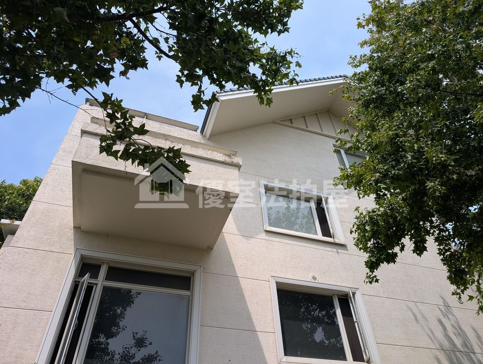 Uhomes