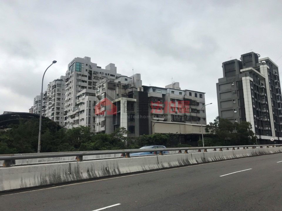 Uhomes