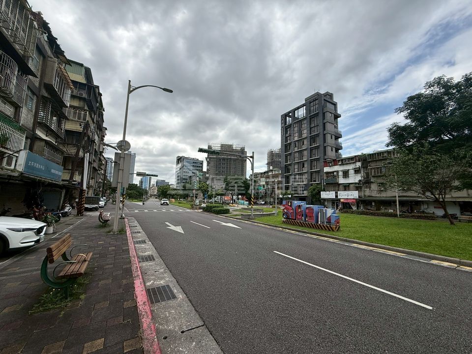Uhomes