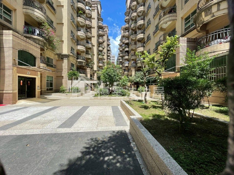 Uhomes