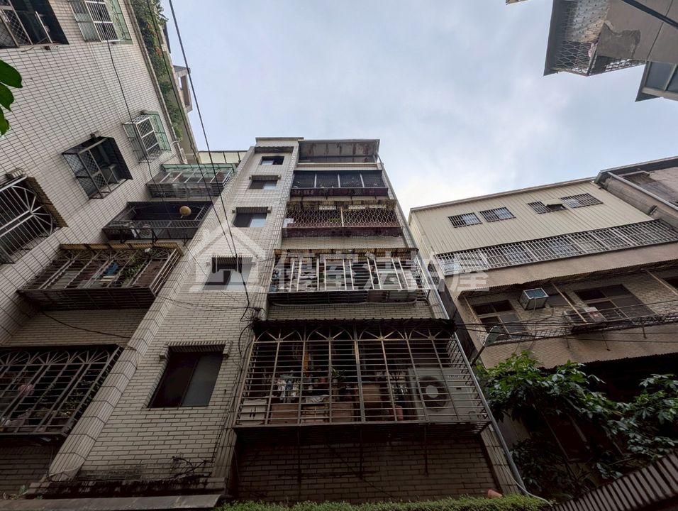 Uhomes
