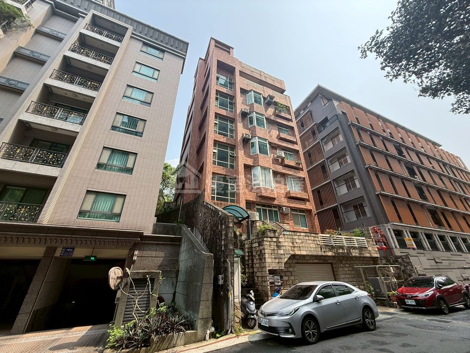 Uhomes