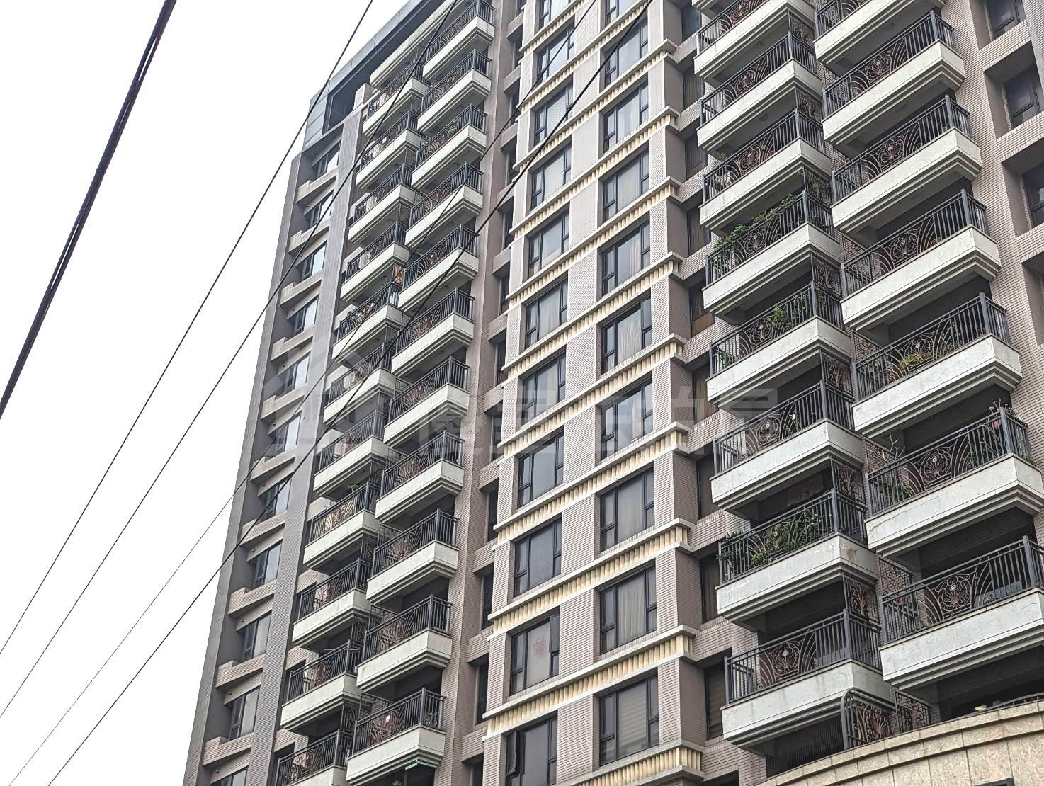 Uhomes