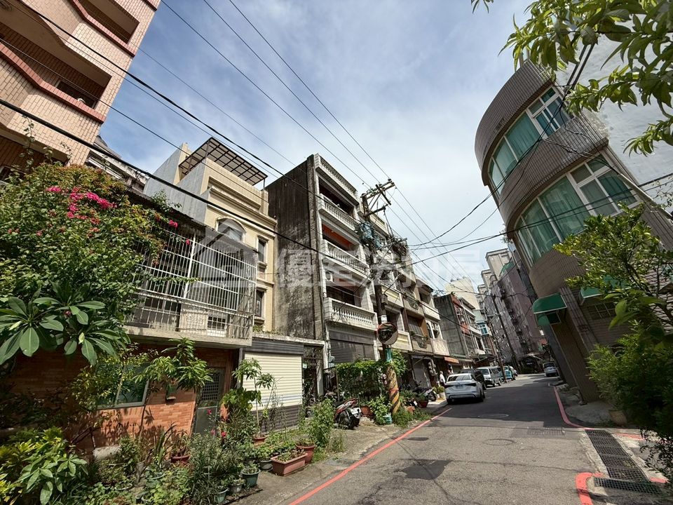 Uhomes