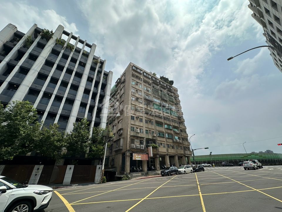 Uhomes