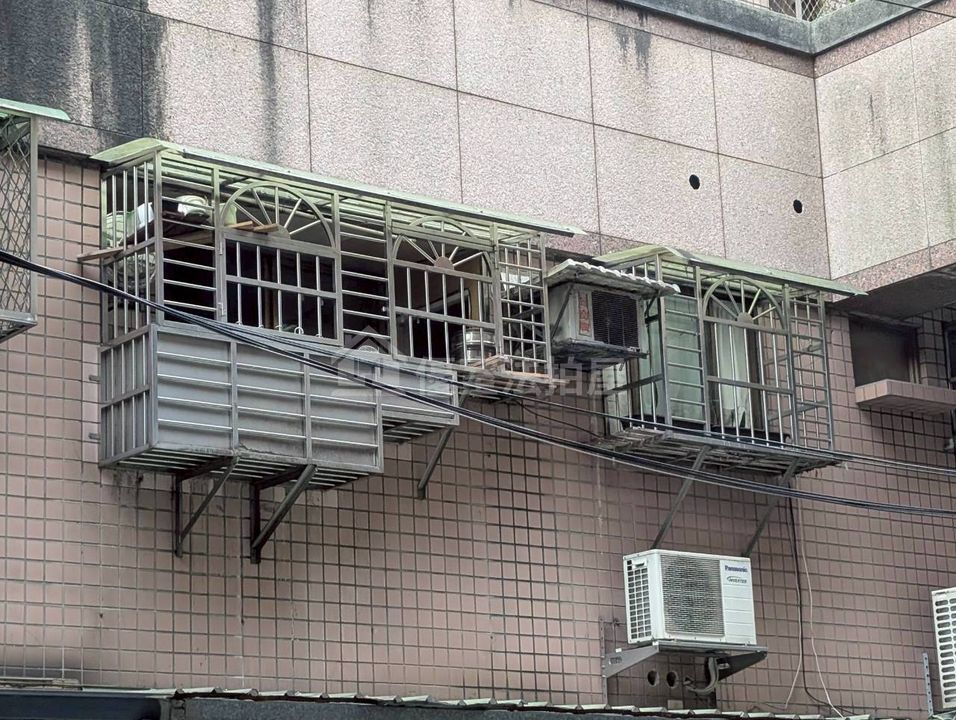 Uhomes