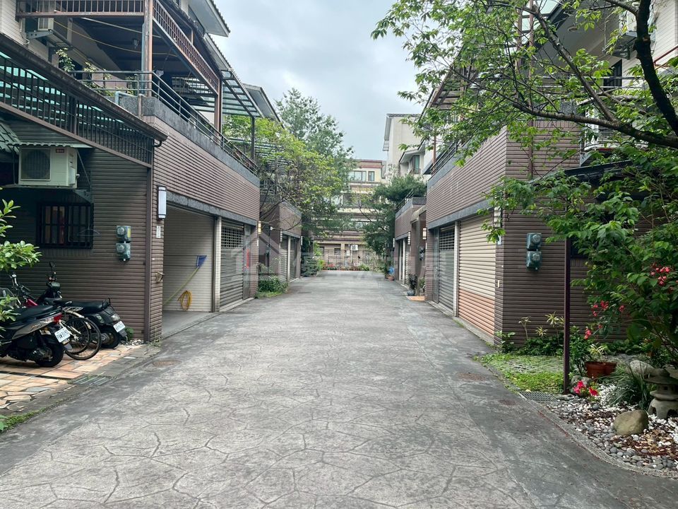 Uhomes