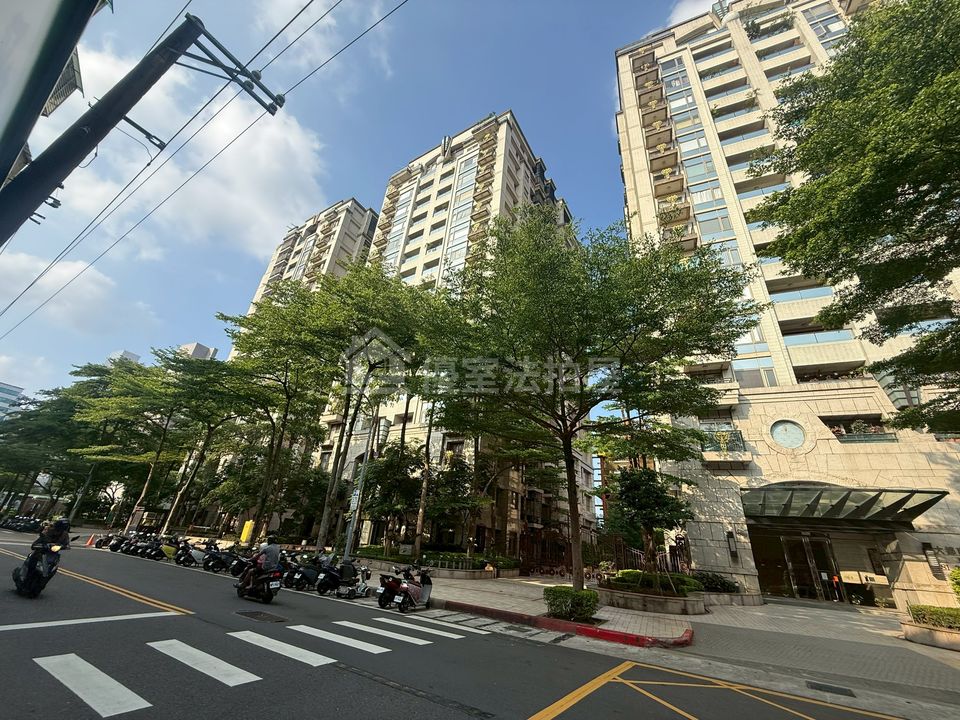 Uhomes