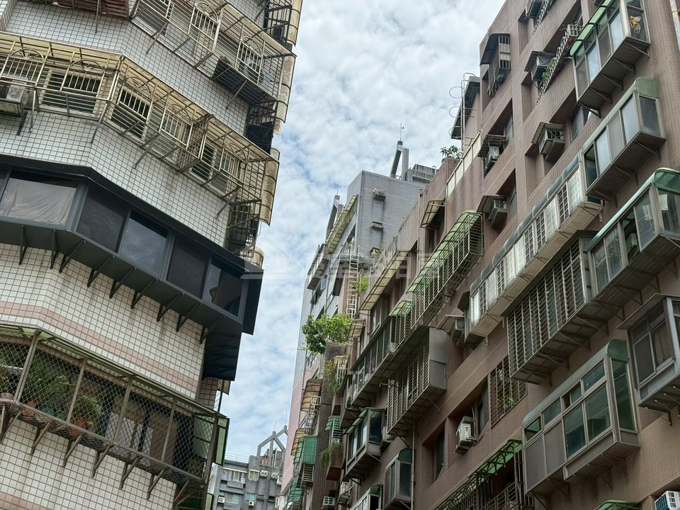 Uhomes