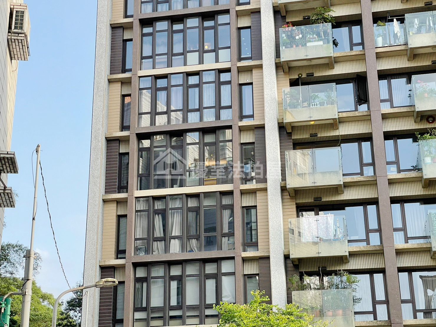 Uhomes